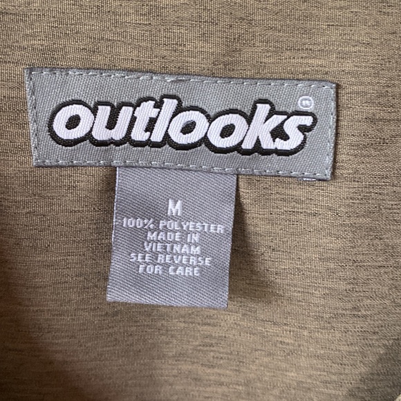 Set 2 Men’s button shirts Size Medium 1-Outlook khaki green/1- Chaps blue print - Picture 6 of 8